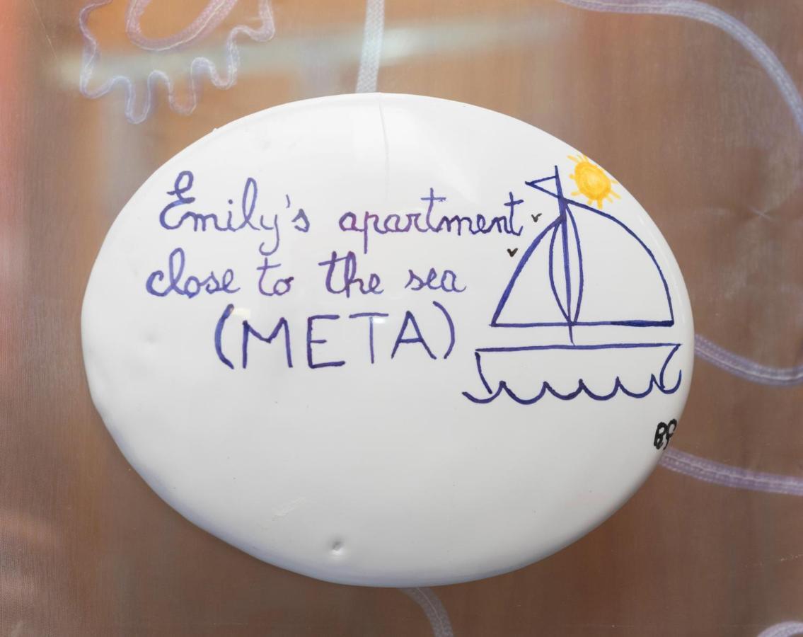Emily'S Apartment Meta Exterior foto